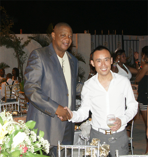 安哥拉原国防部长会见集团董事长陈家重